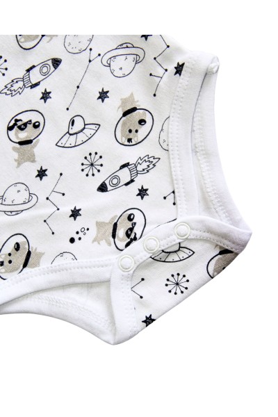 Body bebé tirantes espacio
