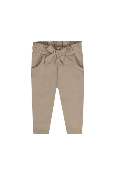 O56362-35GRA Pantalon jogging niña lazo Camel