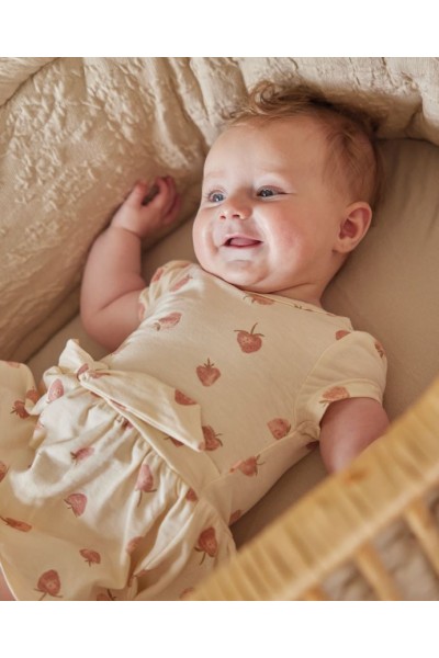 P54323-35 Vestido para bebe / niña fresas