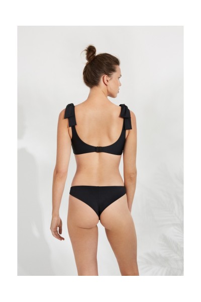81823 Braga bikini...