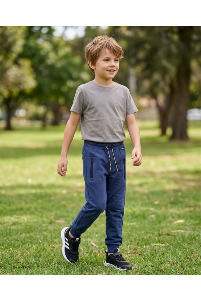 O56238-1GRA3 Pantalón jogging niño