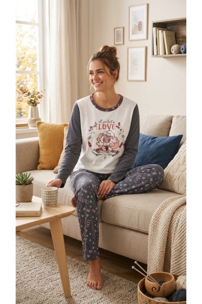 26002 Pijama mujer manga larga "All you knit is Love"